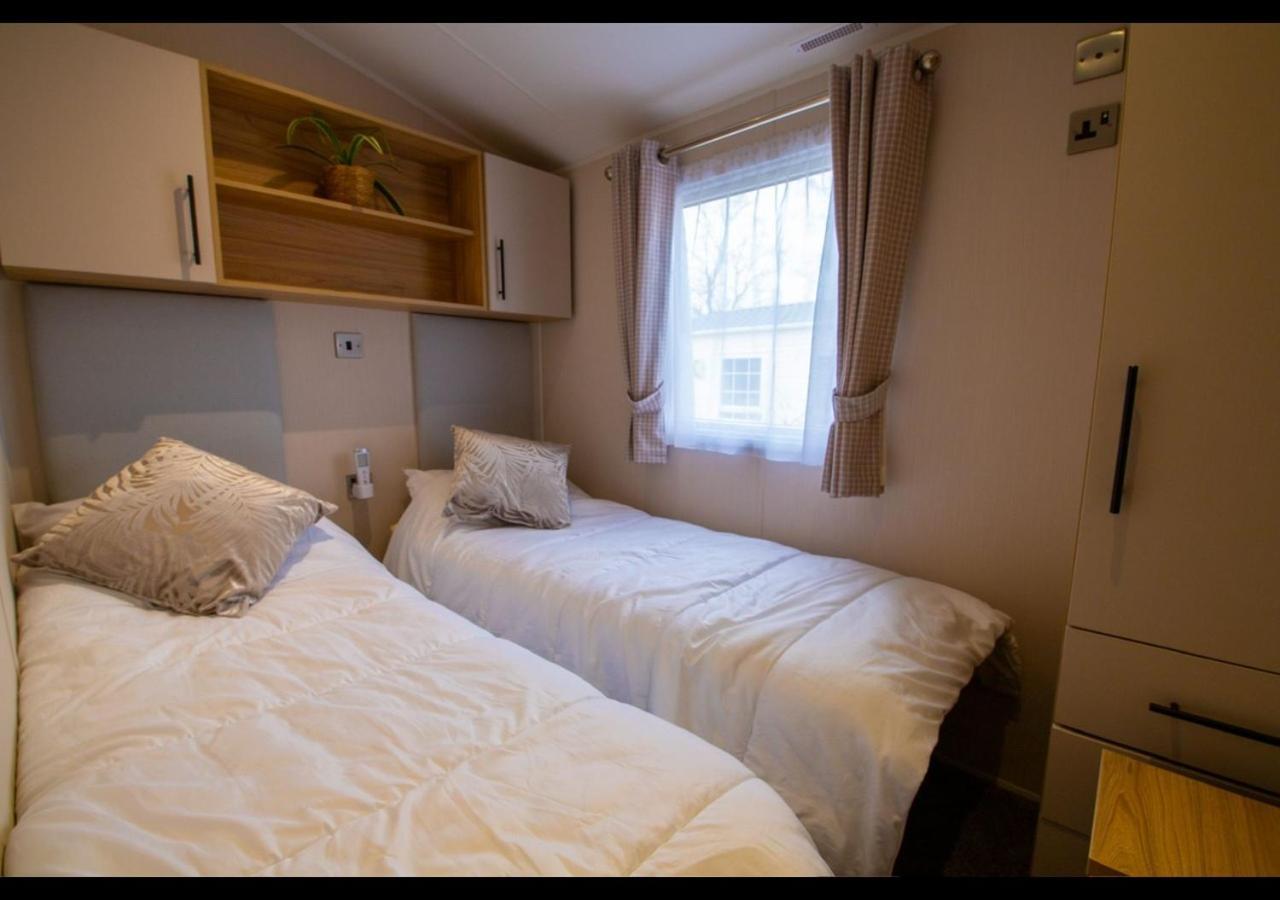 35 Redwood - Beauport Park, Hastings Otel Dış mekan fotoğraf